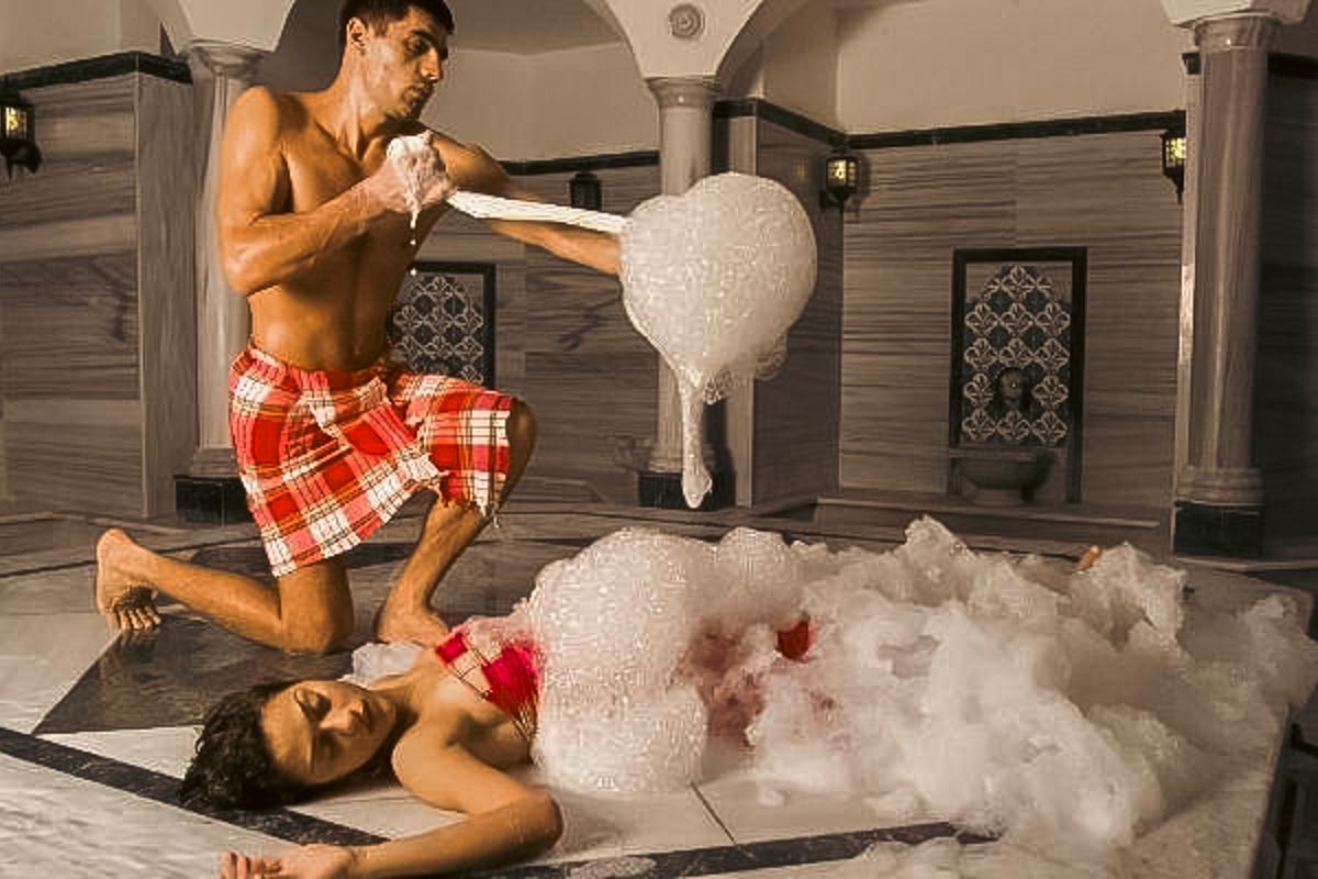 Geleneksel Türk Hamamı Deneyimi – Sauna, Kese & Masaj ile Tam Arınma